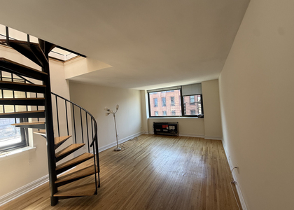 365 West 52nd Street - Photo 1