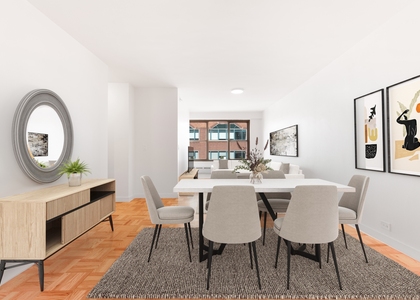 4th Avenue - Photo 1