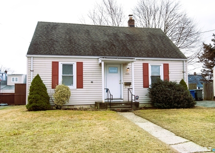 435 Ruth Street - Photo 1