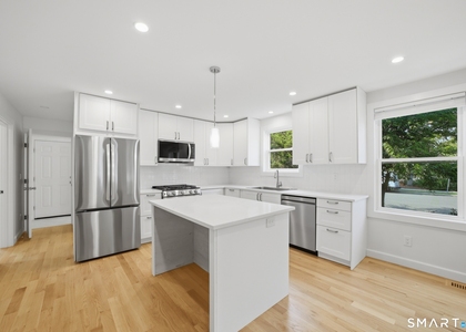 68 Gregory Boulevard - Photo 1