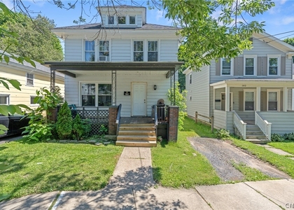 180 W Seneca Street - Photo 1