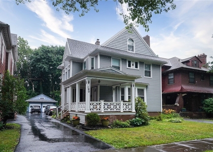 190 Dartmouth Street - Photo 1