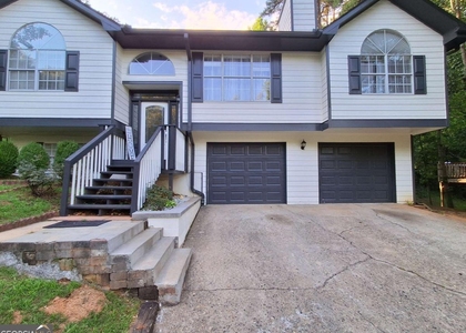 1142 Riverside Trace - Photo 1
