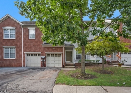 111 Cardigan Ct - Photo 1