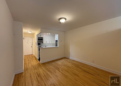 1 Avenue - Photo 1