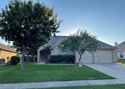 2509 Shooting Star Drive - Photo 1