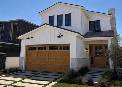 1043 Galloway - Photo 1