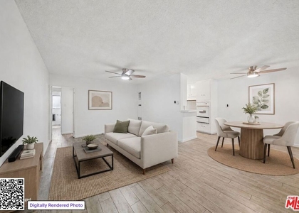 1520 N Hayworth Avenue - Photo 1