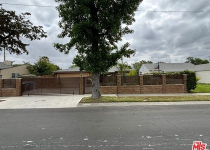 6550 Van Noord Avenue - Photo 1