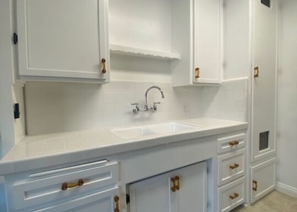 422 S Maple Drive - Photo 1