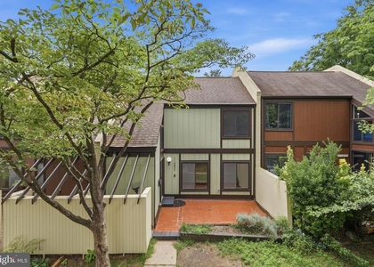 11092 Saffold Way - Photo 1
