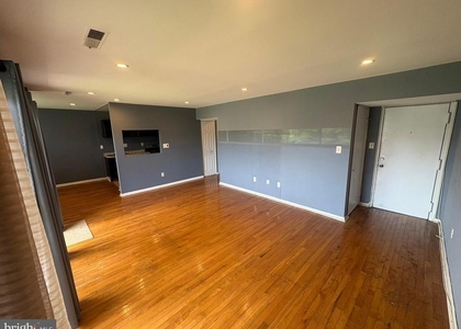 5424 85th - Photo 1