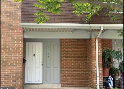 11124 Oak Leaf Drive - Photo 1