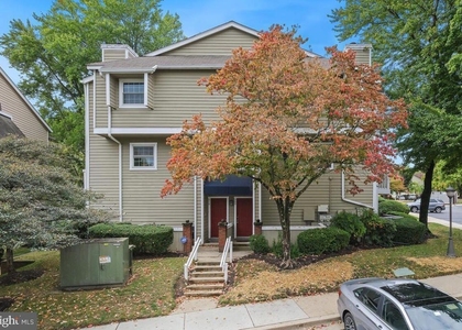 5716 Chapman Mill Drive - Photo 1
