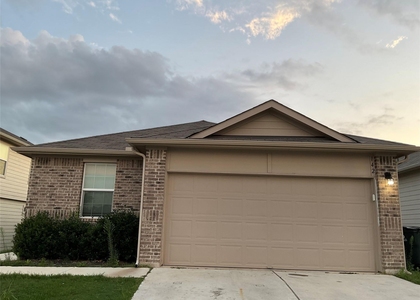 142 Jubilee Dr - Photo 1