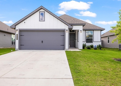 242 Boatright Blvd - Photo 1