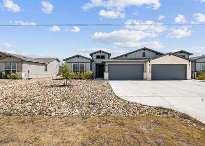 20104 Travis Dr - Photo 1