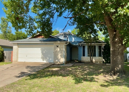 2105 Balsam Way - Photo 1