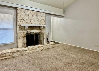 3413 Rocky Hollow Trl - Photo 1