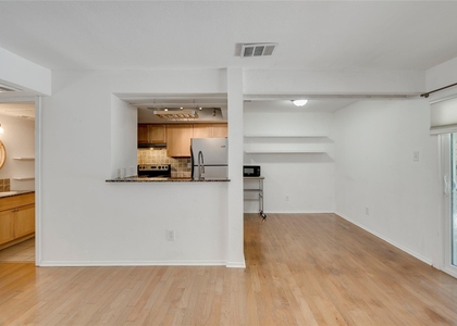 3627 Manchaca Rd - Photo 1