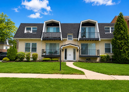 5733 W 103rd Street - Photo 1
