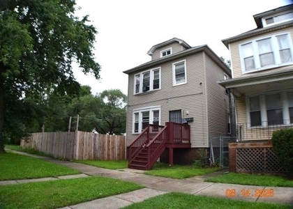8426 S Brandon Avenue - Photo 1