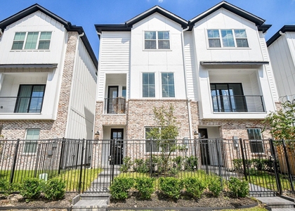 139 Eastwood Street - Photo 1