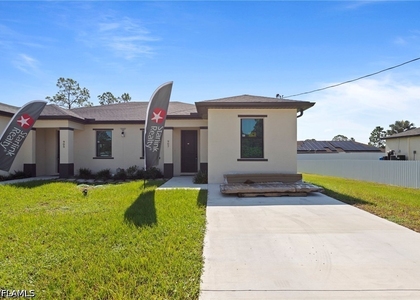 905 Homestead Road S - Photo 1