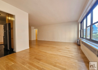 Fourth Avenue - Photo 1