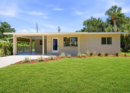 228 Stanford Road - Photo 1