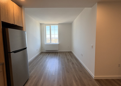 1856 Park Avenue, Unit 13b - Photo 1