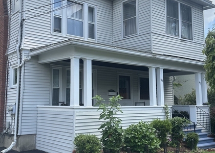 40 Quaker Lane - Photo 1