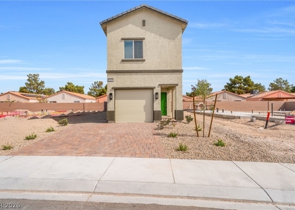 2204 Abraham Avenue - Photo 1
