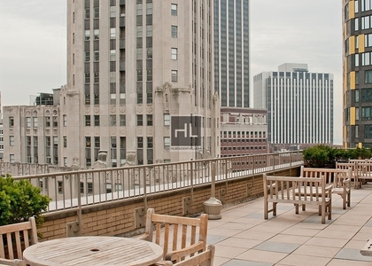 Wall Street - Photo 1