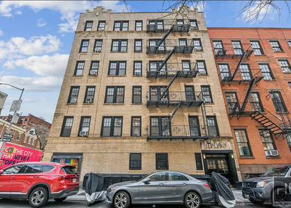 West 10th Street - Photo 1