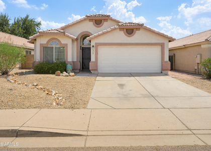 543 W Grovers Avenue - Photo 1