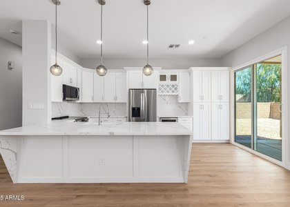 13711 W Tara Lane - Photo 1