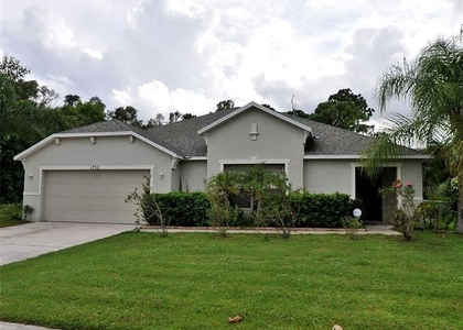 1752 Sw Airoso Boulevard - Photo 1