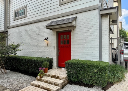 5922 Hudson Street - Photo 1