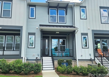 421 Prine Place - Photo 1