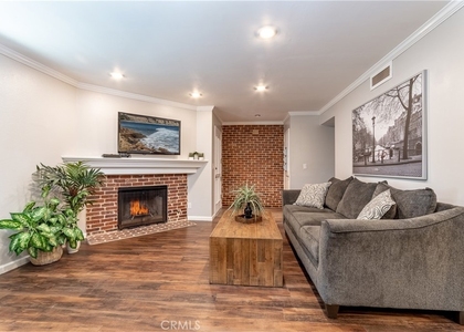 6716 Clybourn Avenue - Photo 1