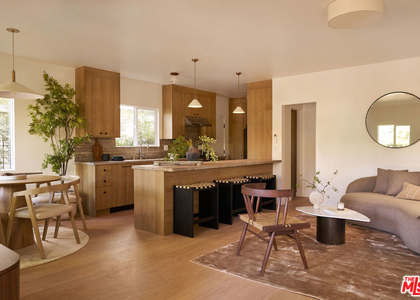 2411 Abbot Kinney Boulevard - Photo 1
