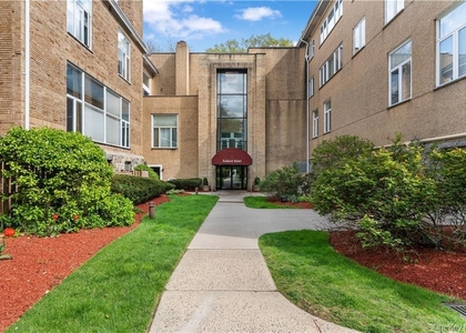 520 Ashford Avenue - Photo 1