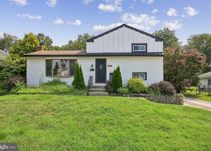 118 Sylvan Terrace - Photo 1
