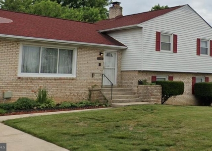 212 Dauntly Street - Photo 1
