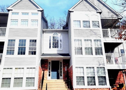 905 Woodbridge Court - Photo 1