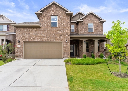 607 Allende Bnd - Photo 1