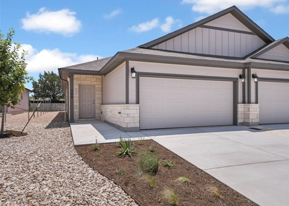 408 Parkline Dr - Photo 1