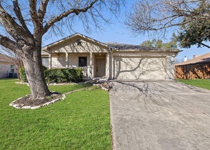 3812 Eagles Nest St - Photo 1
