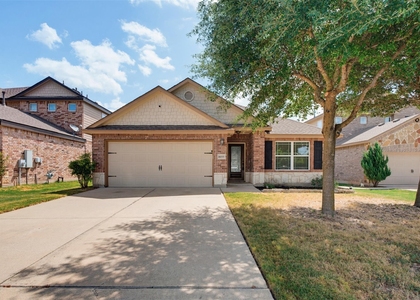 6033 Roma St - Photo 1